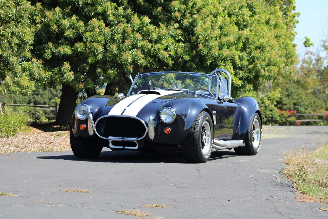 Shelby Cobra Replica - Image 10 of 31