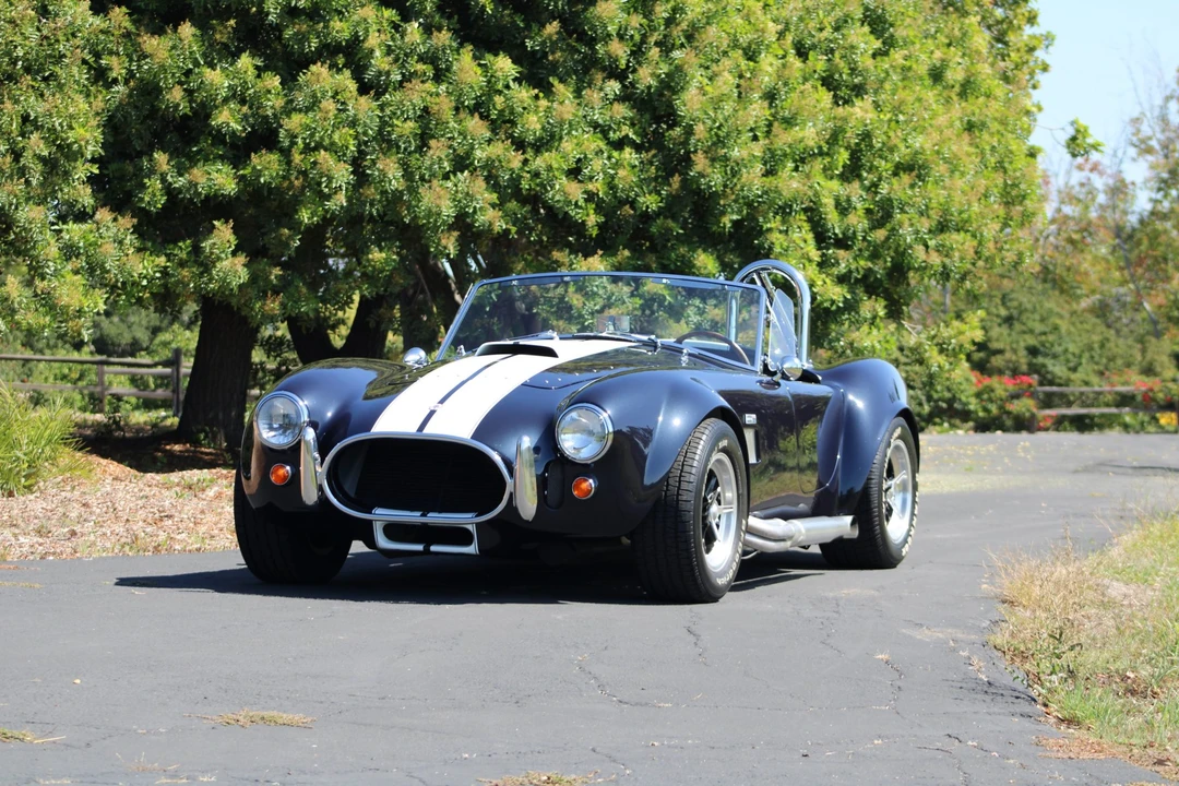 Shelby Cobra Replica - Image 9 of 31