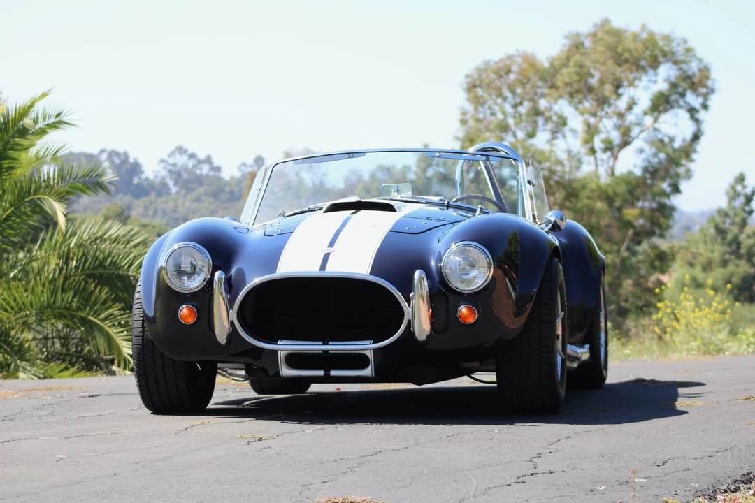 Shelby Cobra Replica - Image 3 of 31