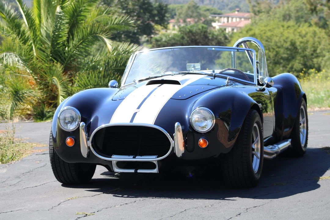 Shelby Cobra Replica - Image 4 of 31
