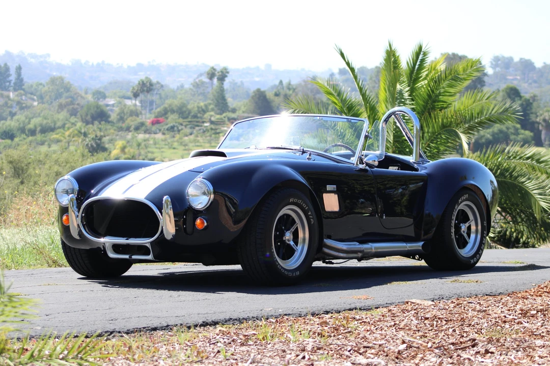 Shelby Cobra Replica - Image 16 of 31