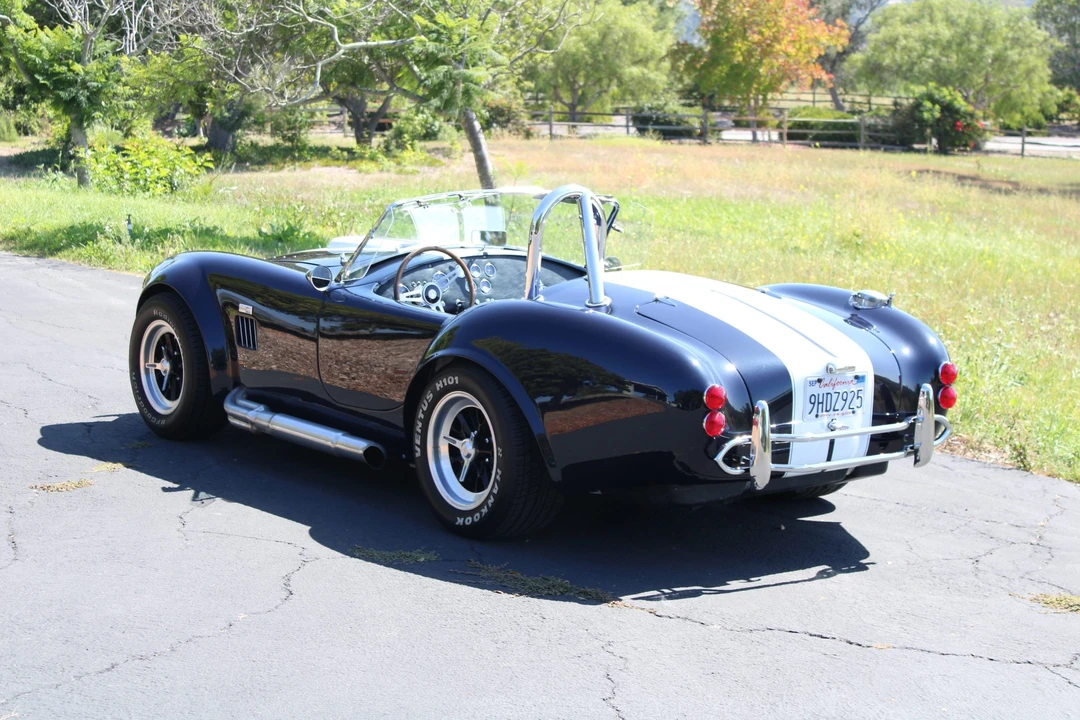 Shelby Cobra Replica - Image 28 of 31
