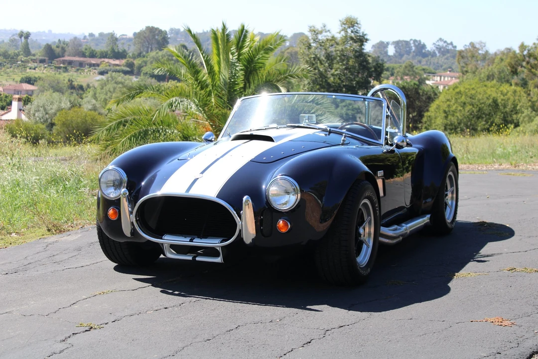Shelby Cobra Replica - Image 6 of 31