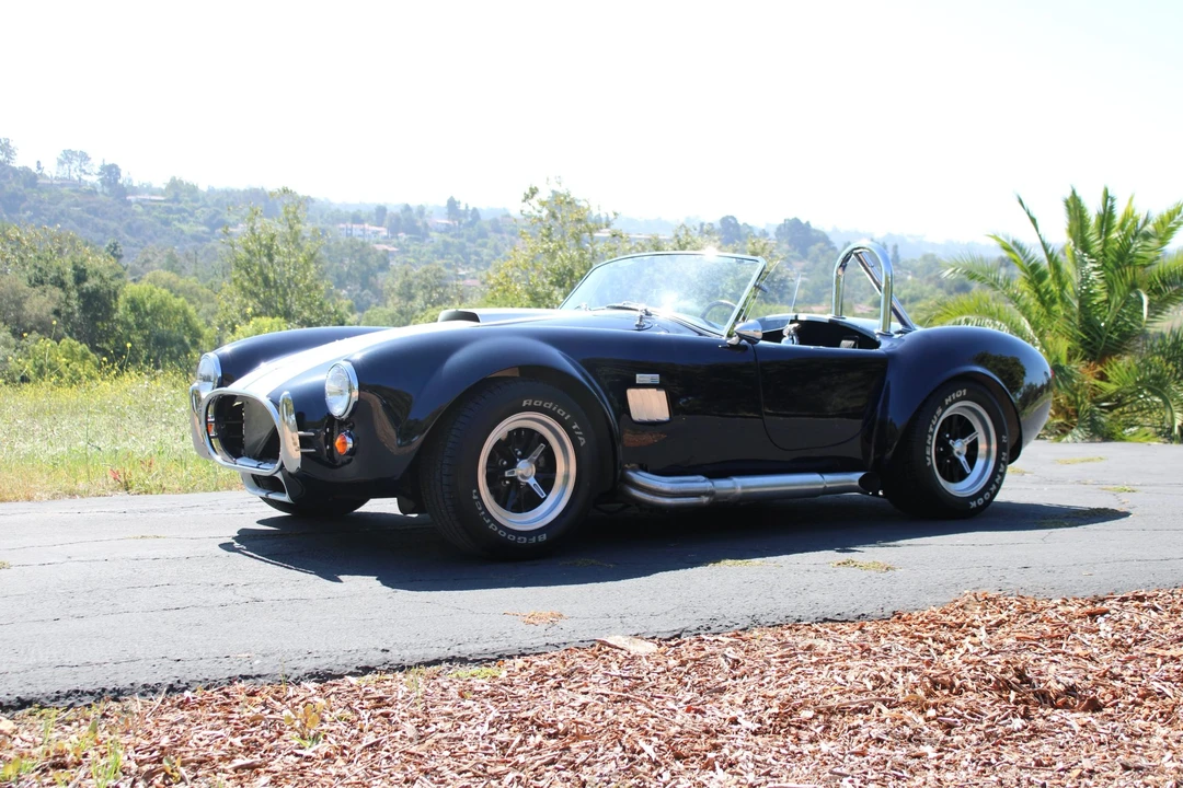 Shelby Cobra Replica - Image 18 of 31