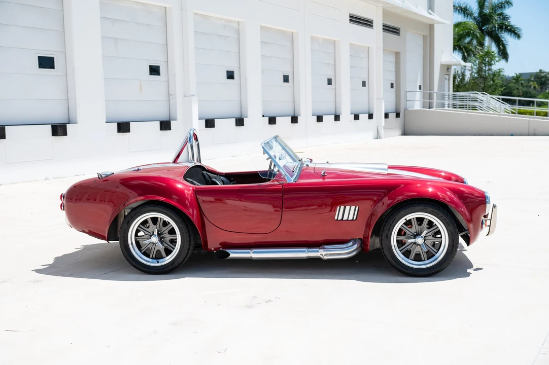 Shelby Cobra Replica - Image 10 of 31