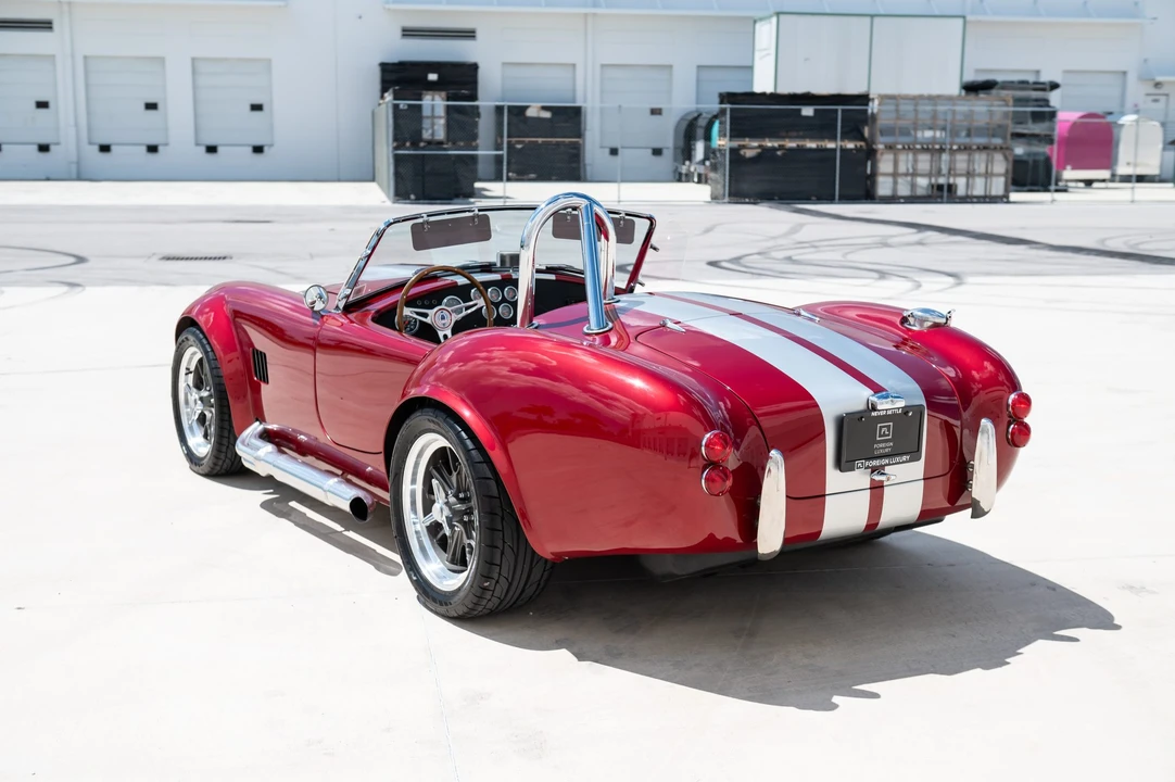 Shelby Cobra Replica - Image 15 of 31