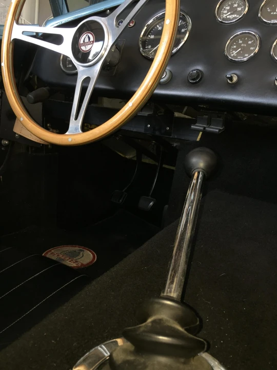 Shelby Cobra Replica - Image 29 of 31