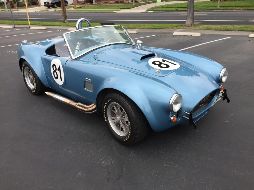 Shelby Cobra Replica - Image 8 of 31