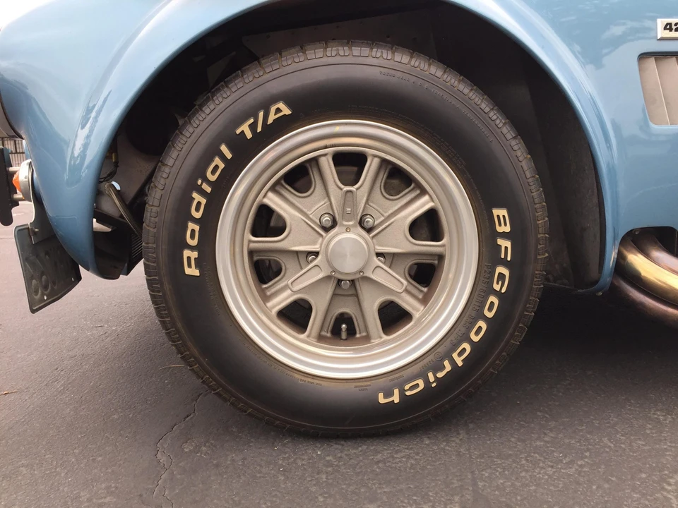 Shelby Cobra Replica - Image 19 of 31
