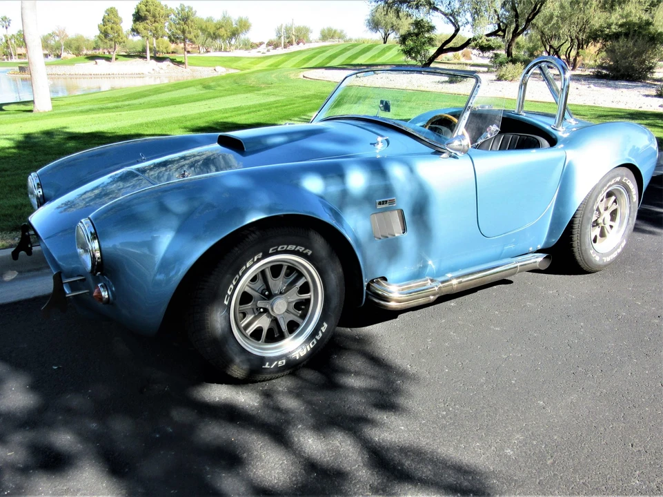 Shelby Cobra Replica - Image 2 of 31