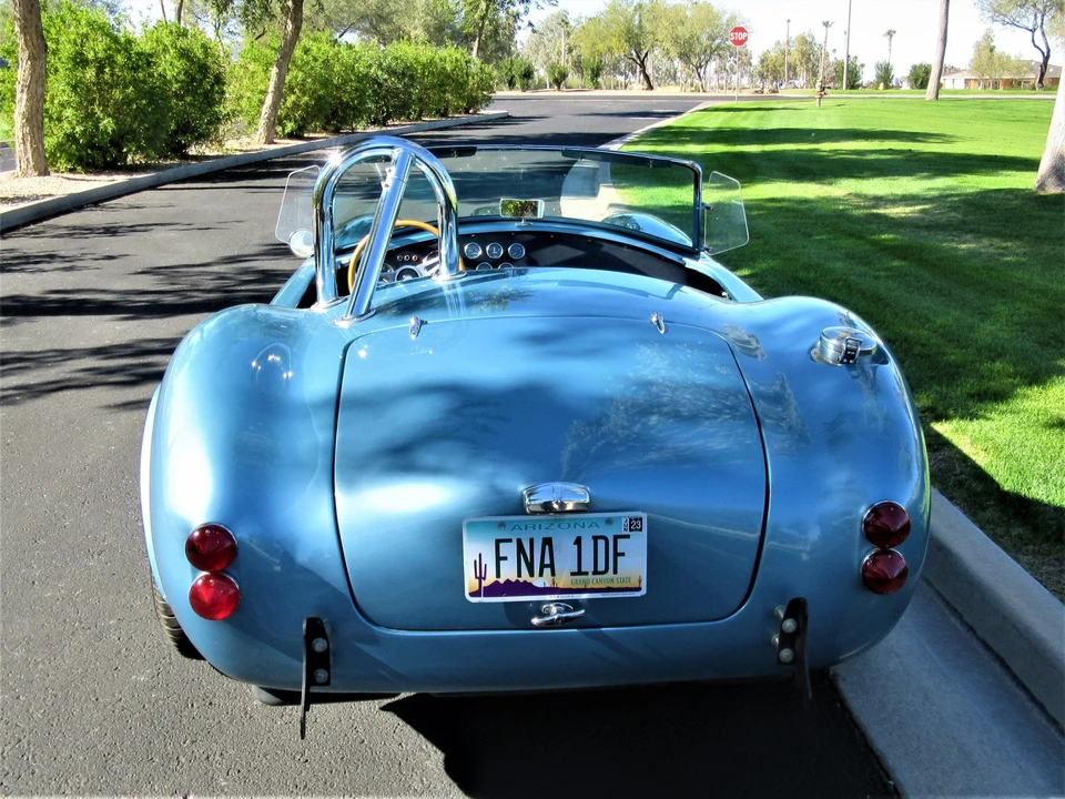 Shelby Cobra Replica - Image 8 of 31