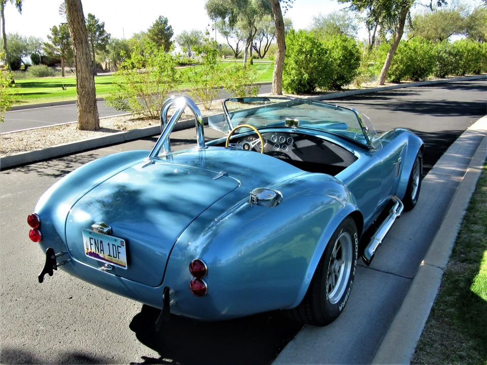 Shelby Cobra Replica - Image 9 of 31