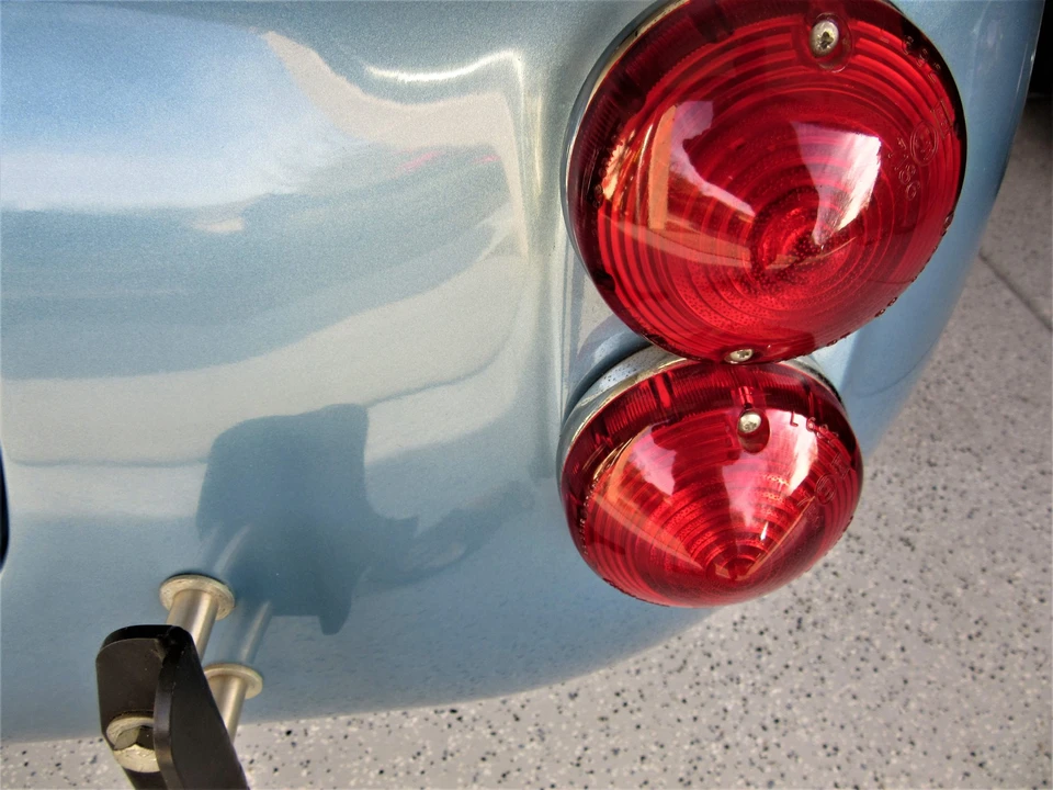 Shelby Cobra Replica - Image 21 of 31