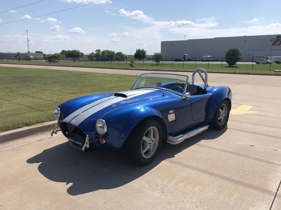 Shelby Cobra Replica - Image 8 of 31
