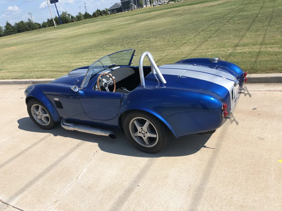Shelby Cobra Replica - Image 9 of 31