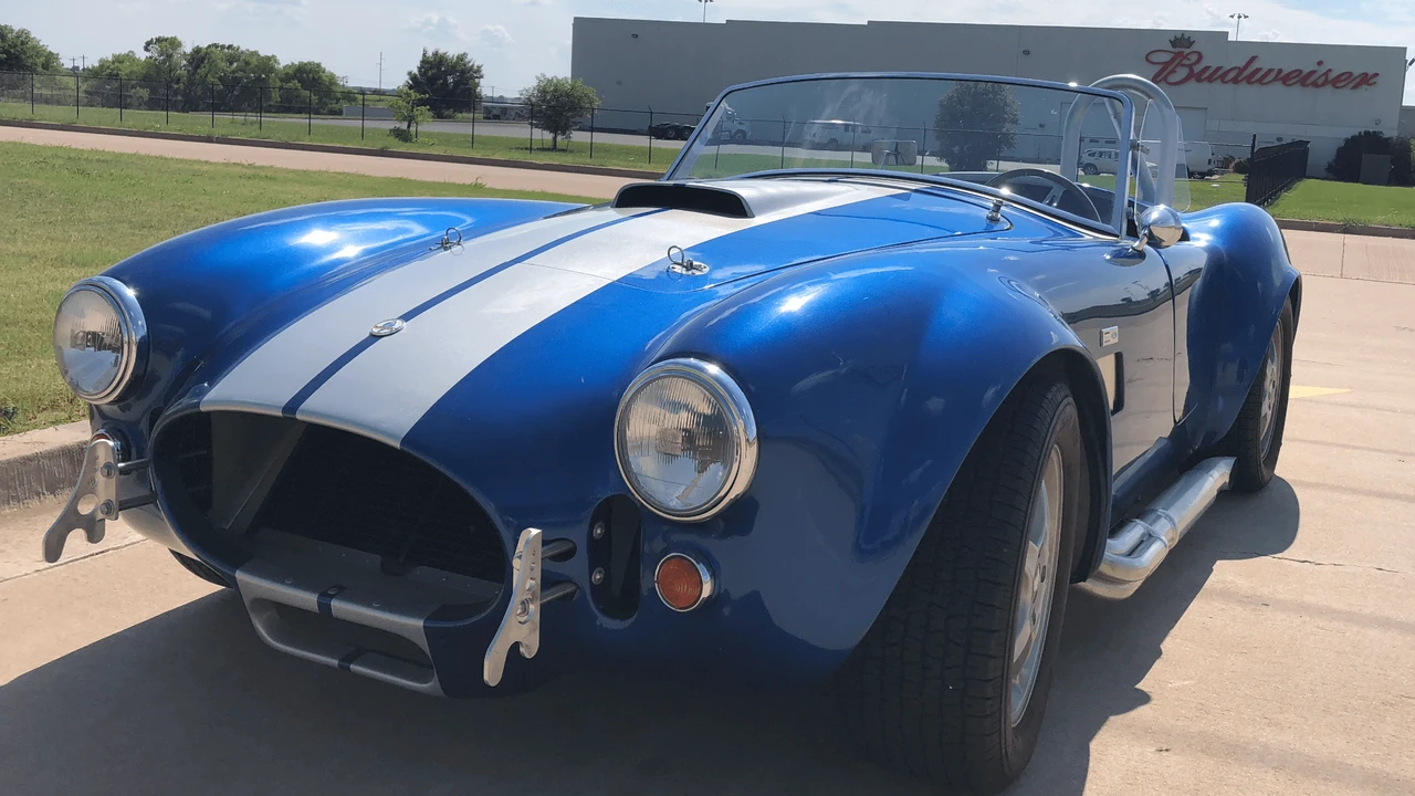 Shelby Cobra Replica - Image 2 of 31