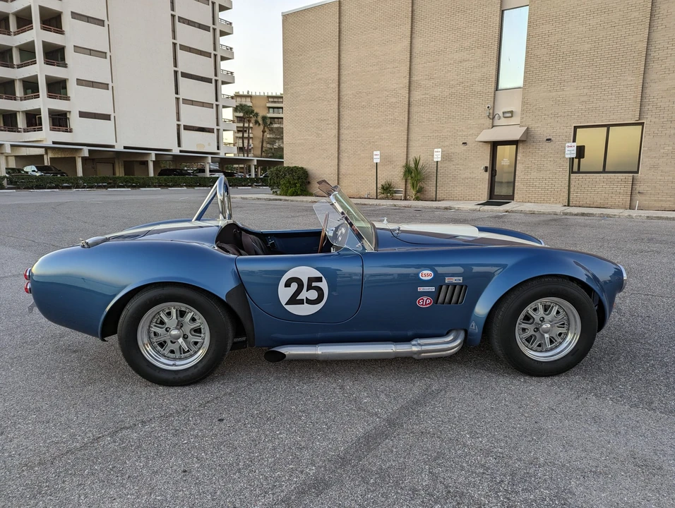 Shelby Cobra Replica - Image 9 of 31