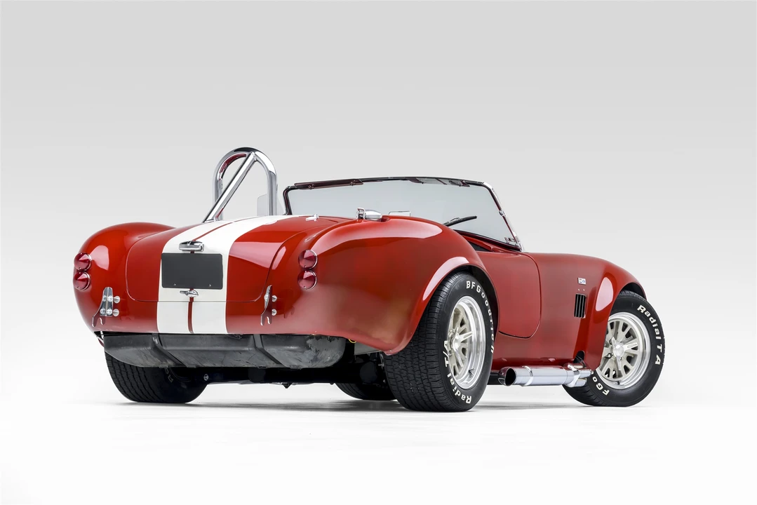 Shelby Cobra Replica - Image 11 of 31