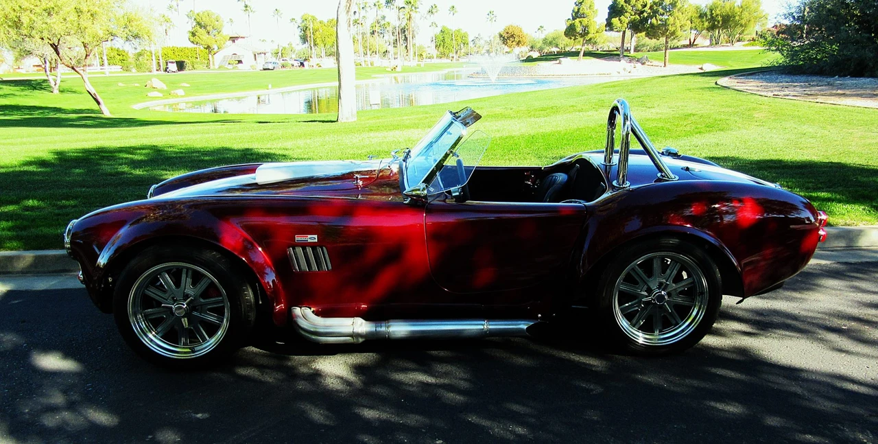 Shelby Cobra Replica - Image 4 of 31