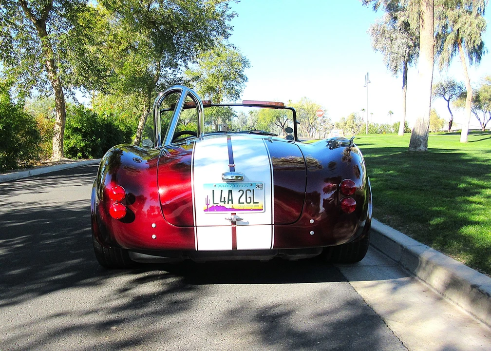 Shelby Cobra Replica - Image 8 of 31