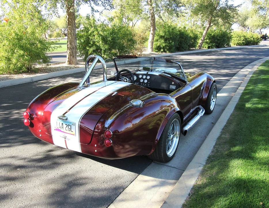 Shelby Cobra Replica - Image 9 of 31