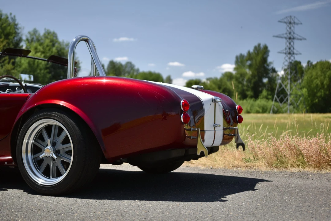 Shelby Cobra Replica - Image 29 of 31