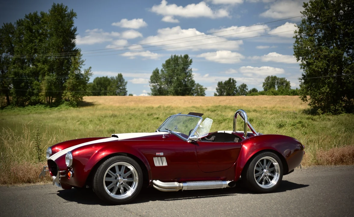 Shelby Cobra Replica - Image 7 of 31