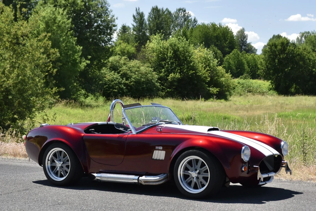 Shelby Cobra Replica - Image 23 of 31