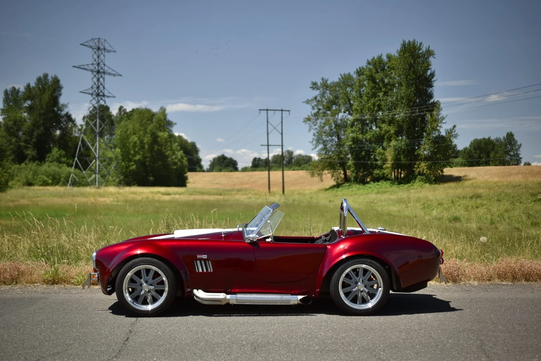 Shelby Cobra Replica - Image 8 of 31