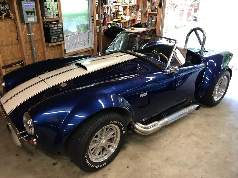 Shelby Cobra Replica - Image 8 of 31