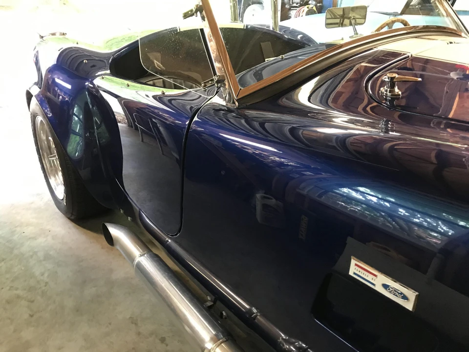 Shelby Cobra Replica - Image 30 of 31