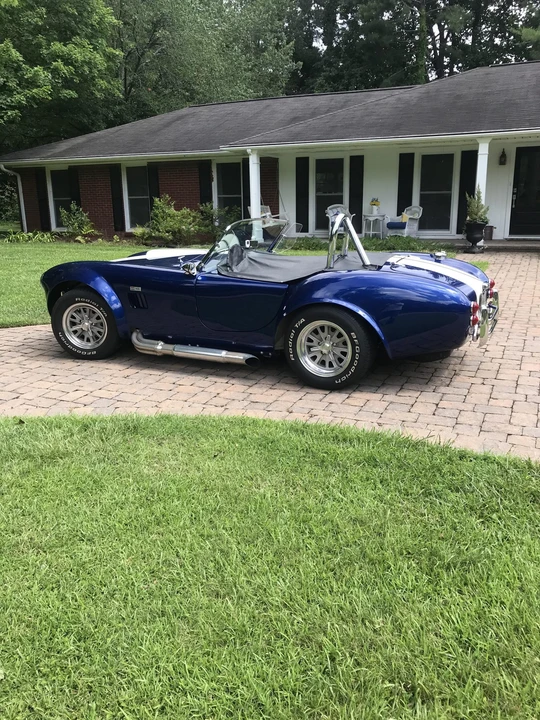 Shelby Cobra Replica - Image 11 of 31