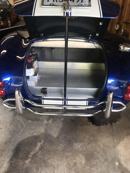 Shelby Cobra Replica - Image 25 of 31