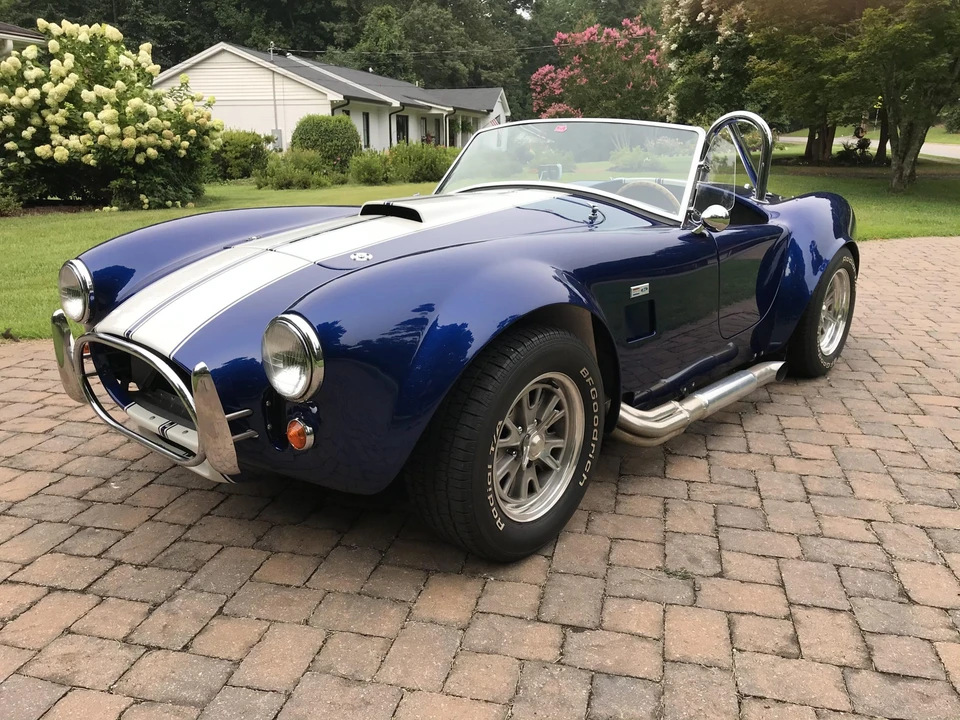 Shelby Cobra Replica - Image 2 of 31