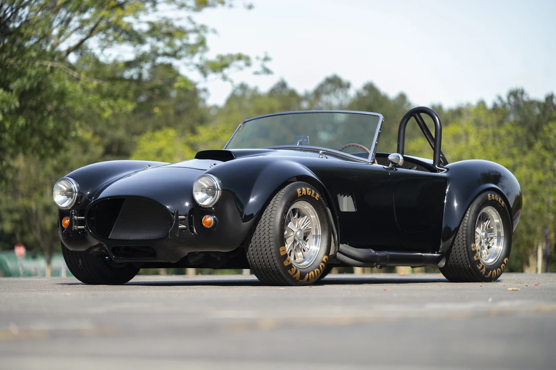 Shelby Cobra Replica - Image 23 of 31