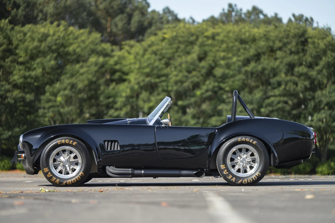 Shelby Cobra Replica - Image 22 of 31