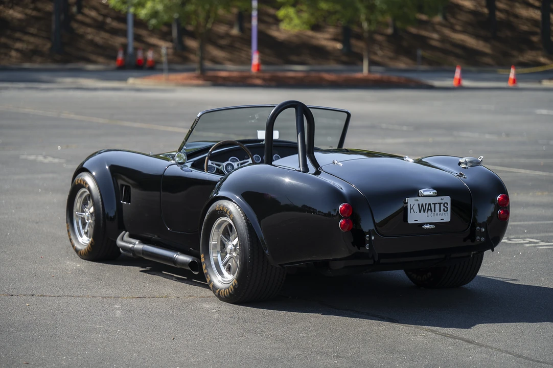 Shelby Cobra Replica - Image 19 of 31