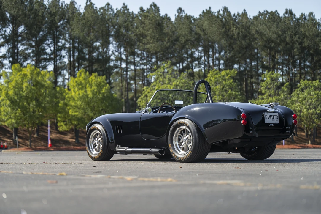 Shelby Cobra Replica - Image 17 of 31