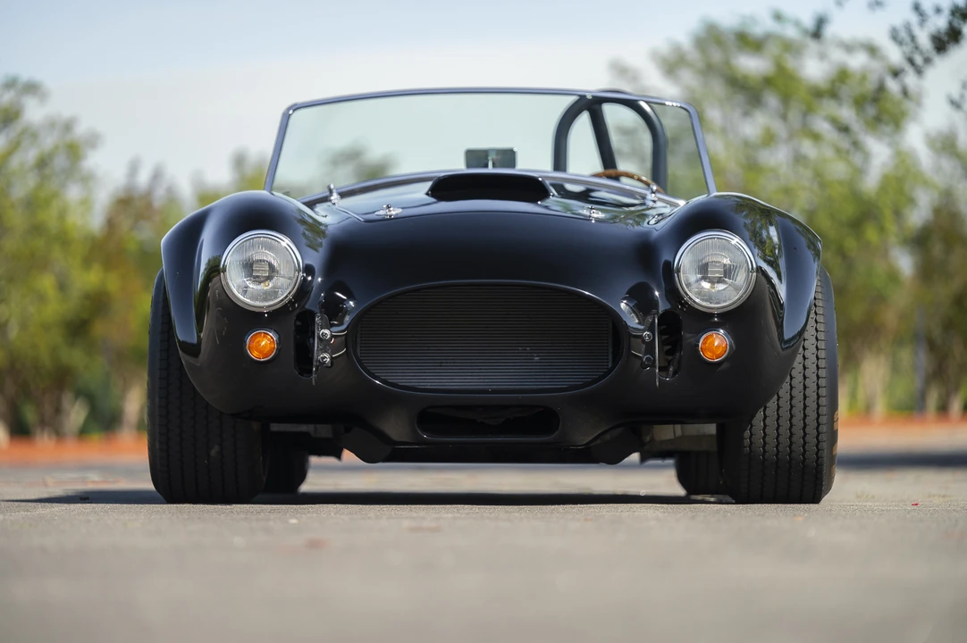 Shelby Cobra Replica - Image 27 of 31