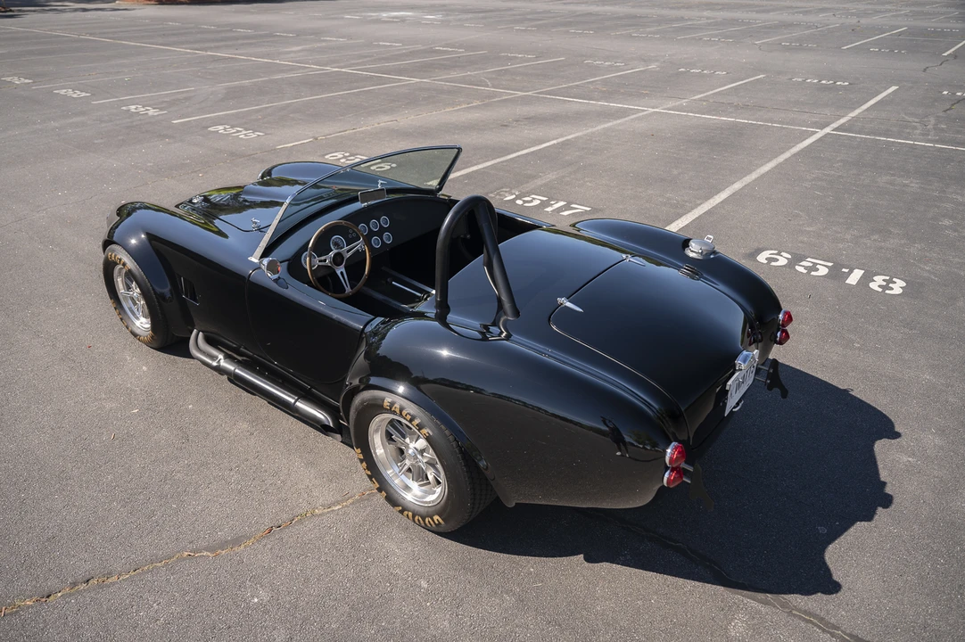 Shelby Cobra Replica - Image 18 of 31