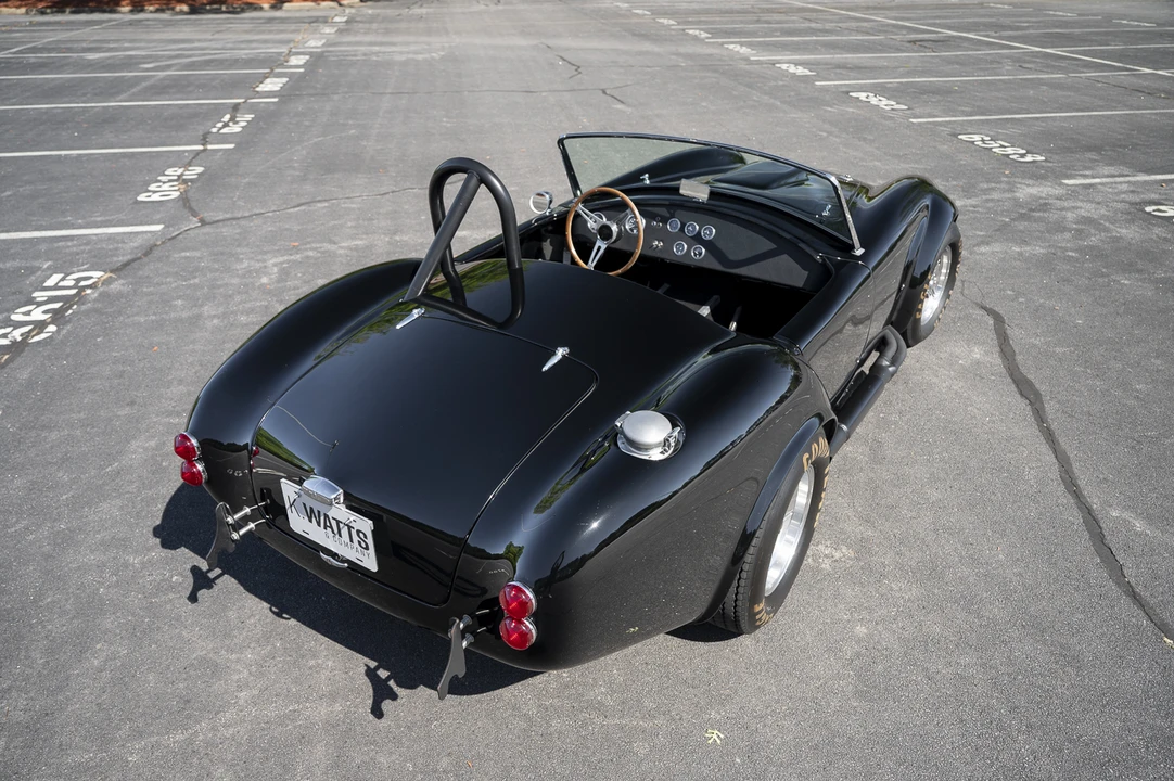 Shelby Cobra Replica - Image 9 of 31