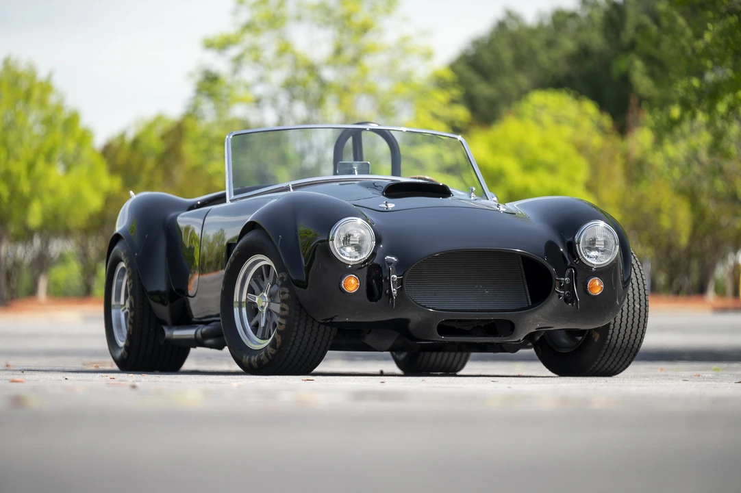 Shelby Cobra Replica - Image 3 of 31