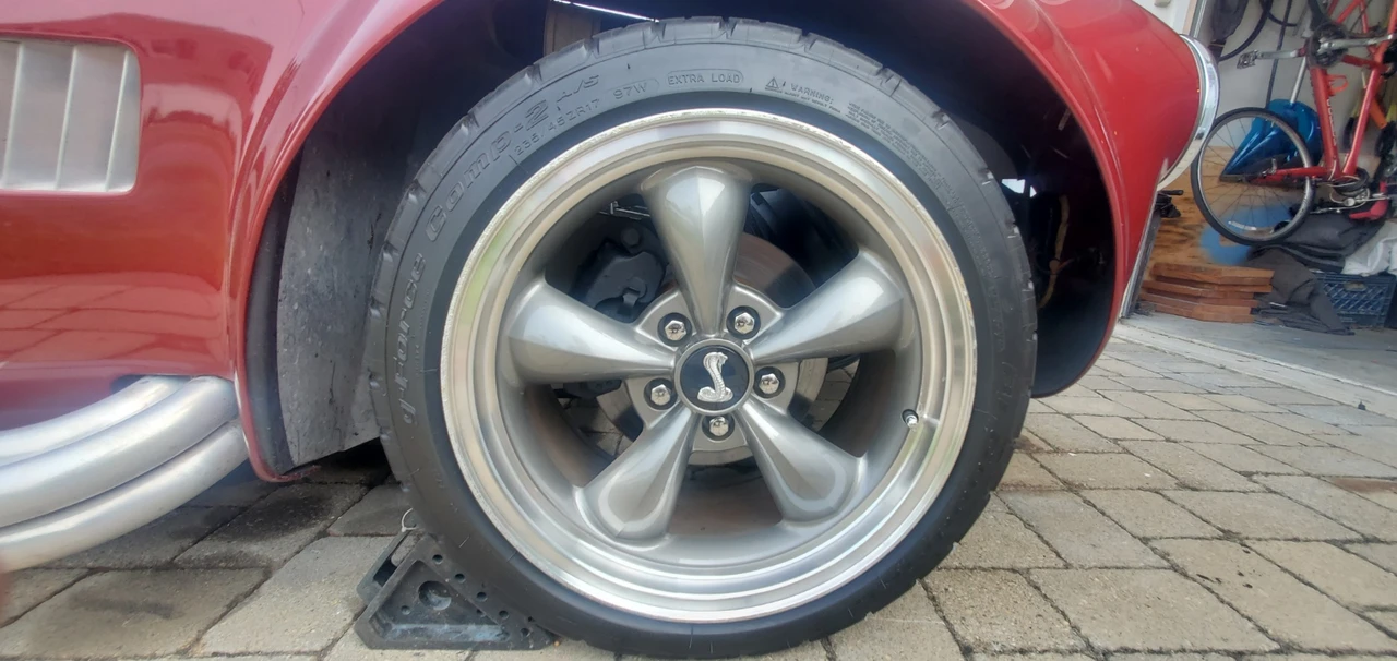Shelby Cobra Replica - Image 29 of 31