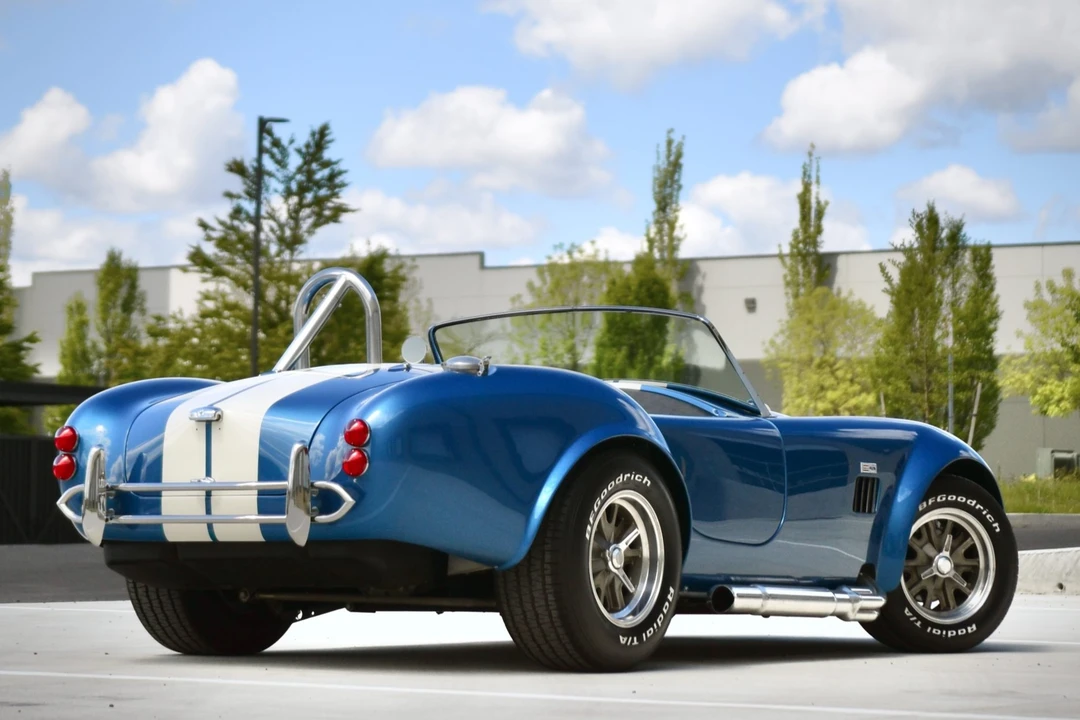 Shelby Cobra Replica - Image 8 of 31
