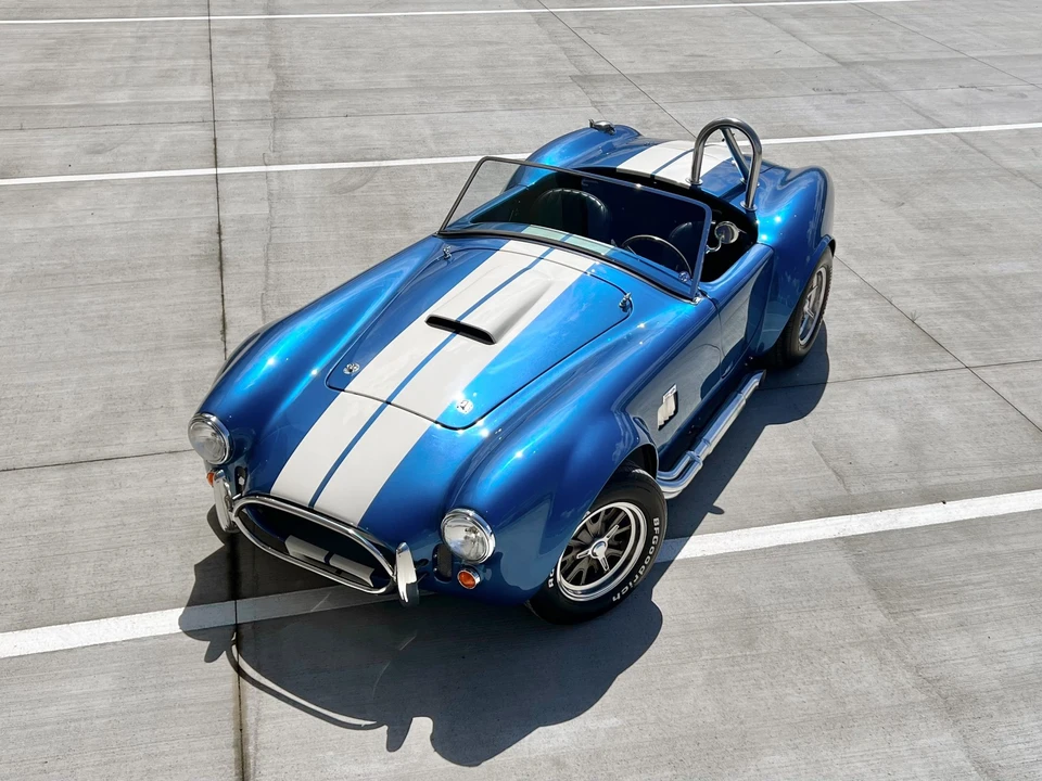 Shelby Cobra Replica - Image 21 of 31