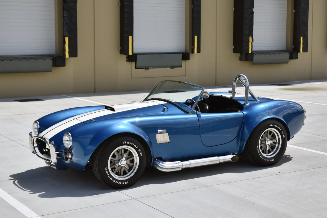Shelby Cobra Replica - Image 3 of 31