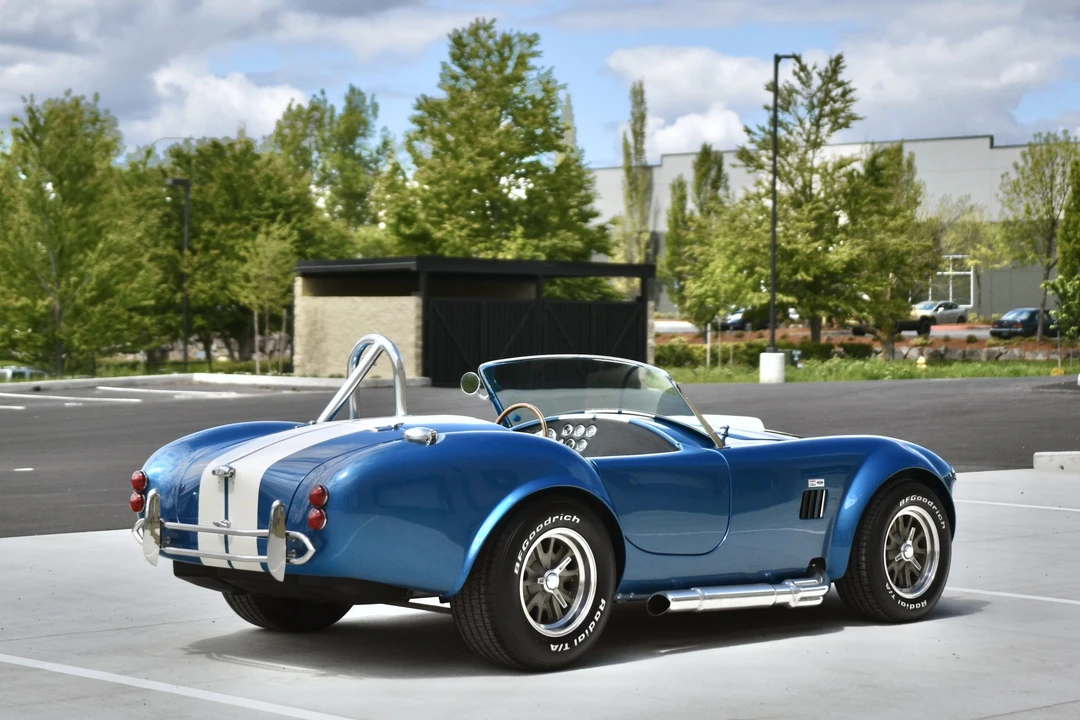 Shelby Cobra Replica - Image 7 of 31