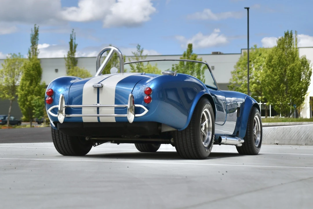 Shelby Cobra Replica - Image 15 of 31