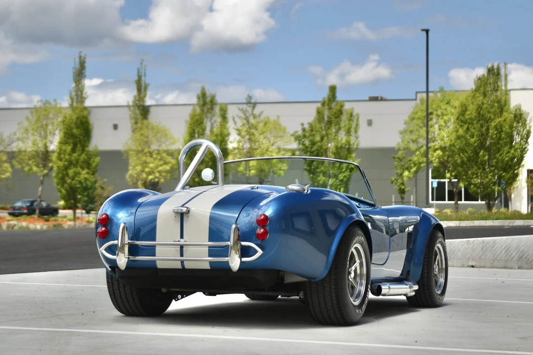 Shelby Cobra Replica - Image 13 of 31
