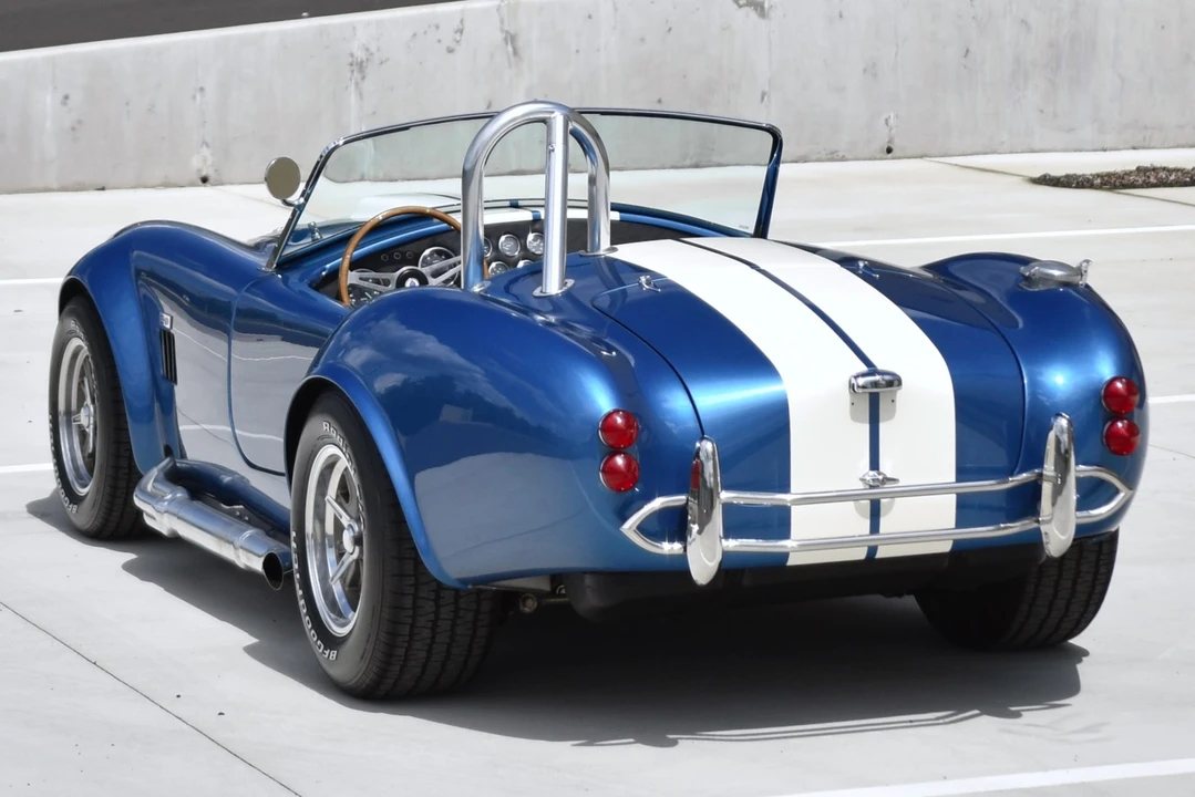 Shelby Cobra Replica - Image 16 of 31
